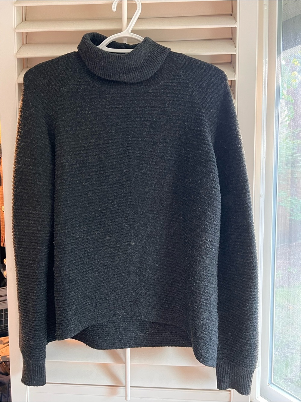 Kuhl Merino Wool blend Turtleneck Sweater